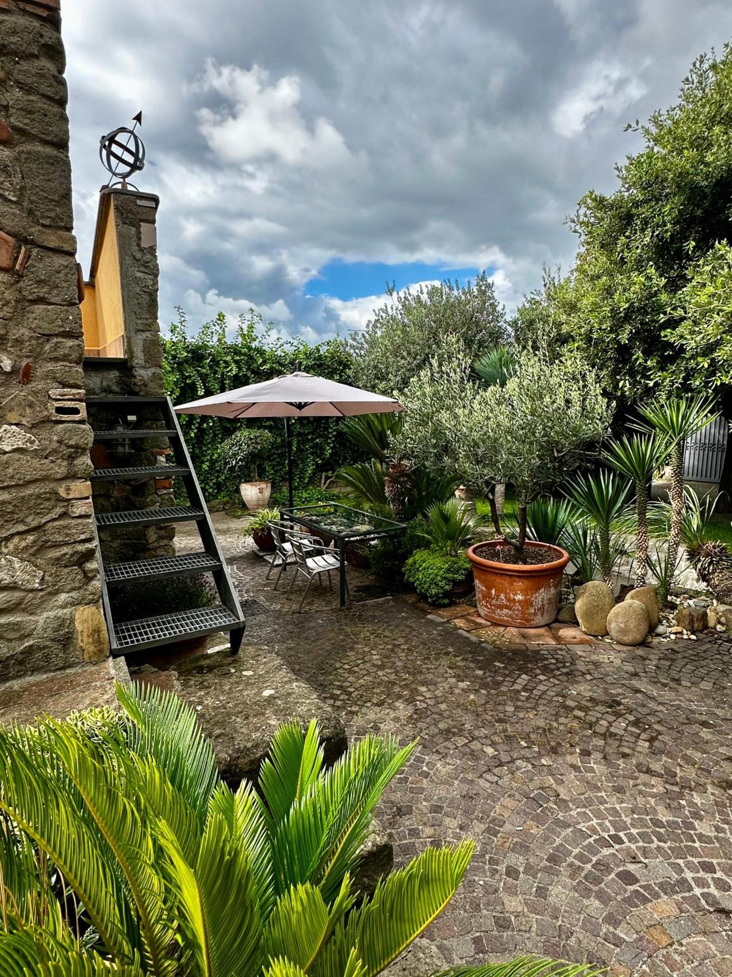 Borgo De' Paolis Apartment Grottaferrata Bagian luar foto